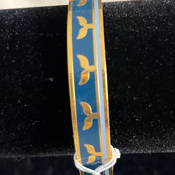 Kate Spade ♠️ NY “whale of a time” idiom hinged bracelet - Picture 2 of 9